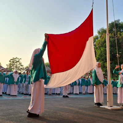 MAN 5 Jakarta Laksanakan Upacara Bendera Merah Putih, Al Qomi: Penanaman Jiwa Nasionalime